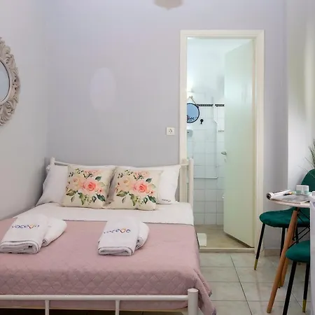 Theodora's Nest Апартаменты *